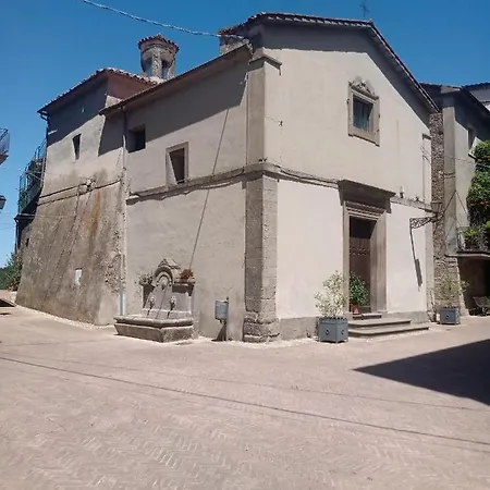 Sacrobosco Castagno Apartment *